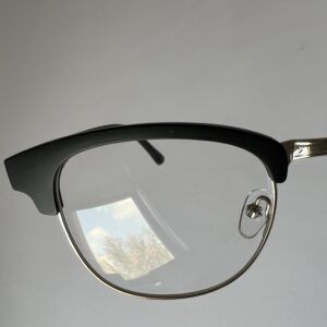 odbicie w okularach Smart