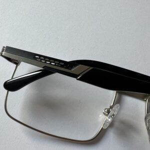 zbliżenie na okulary fantom dayshield